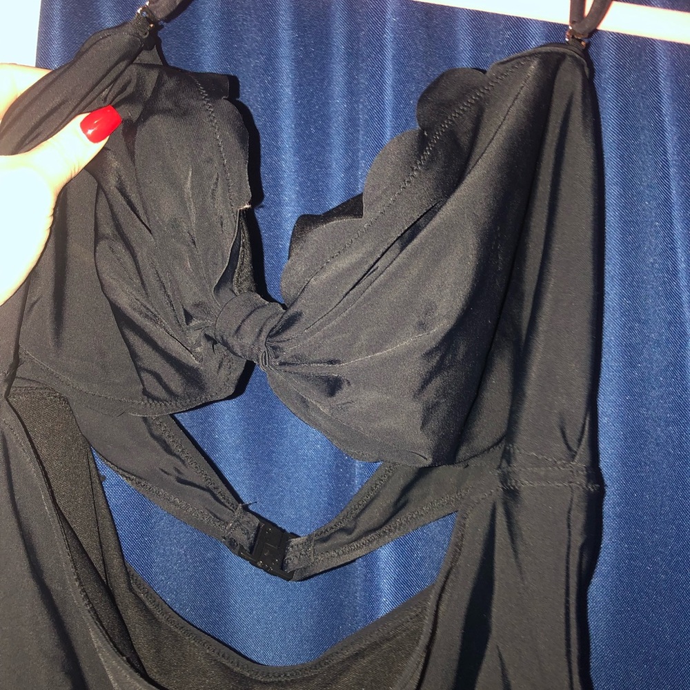 Cupshe Black Scallop one piece swim
